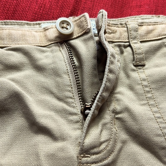Abercrombie and Fitch ladies shorts - Picture 4 of 6